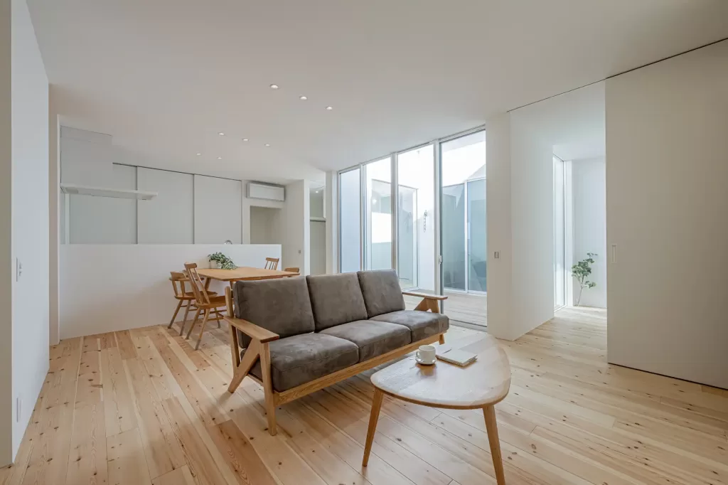 明るく開放的なリビング